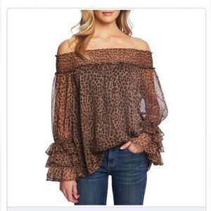 Cece Leopard Print Off-Shoulder Top